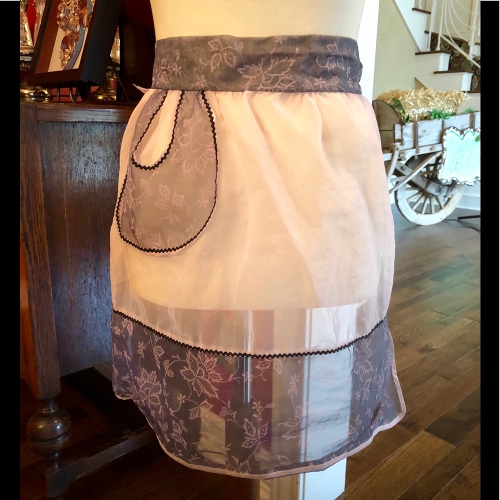 Vintage retro sheer apron